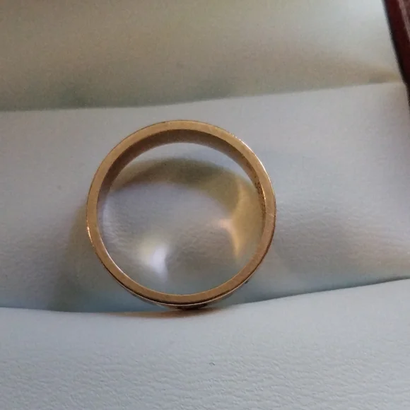 🚨SOLD🚨Cartier Rose Gold Love Band with Red Presentation Case - Picture 9 of 13